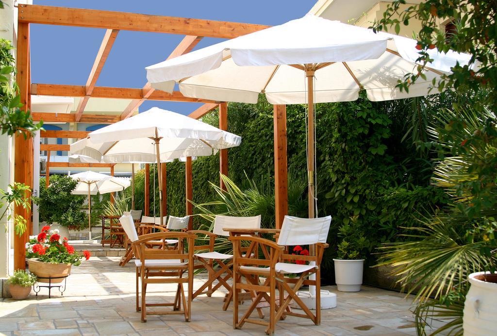 Hotel Naias Paralía 外观 照片